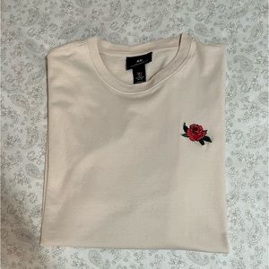 H&M TShirt Size Small